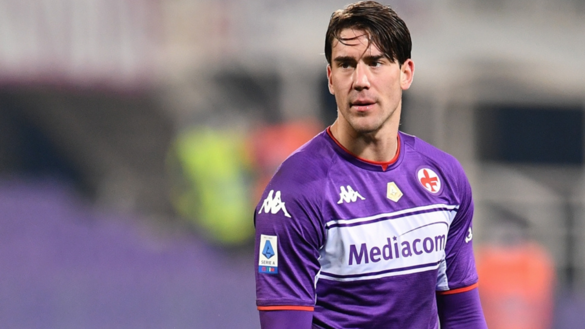 Dusan Vlahovic resisting move to Arsenal, claims Fiorentina chief